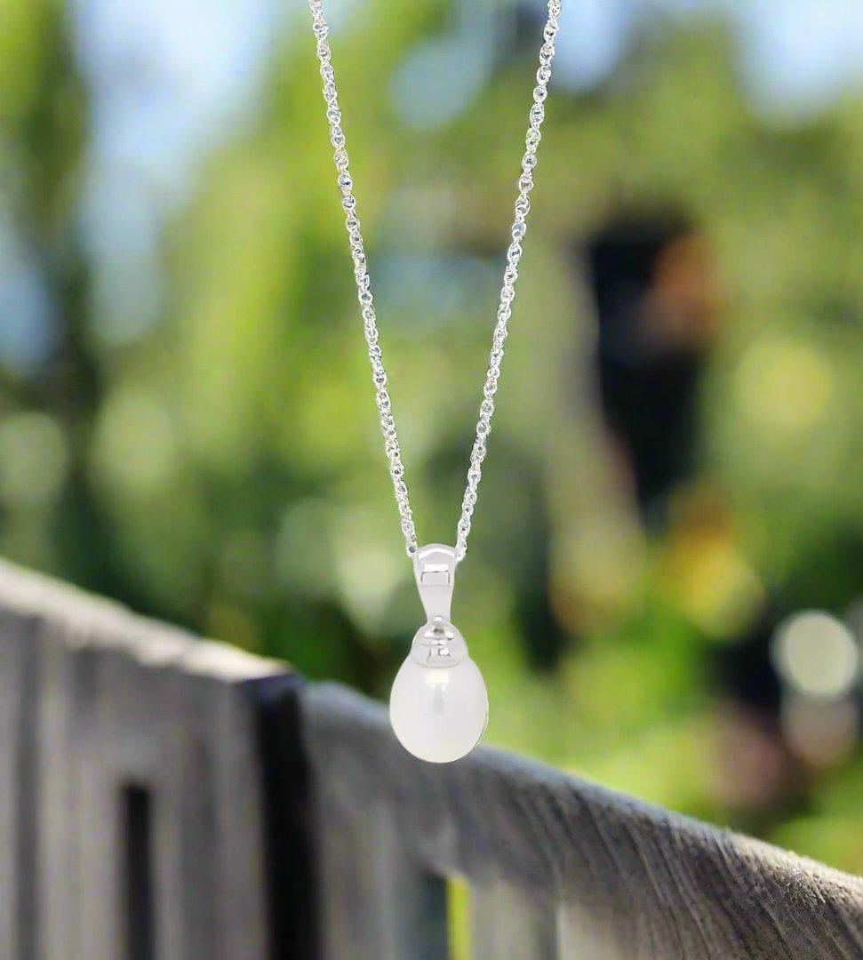Sterling Silver 8.5-9mm Freshwater Pearl White Drop Pendant