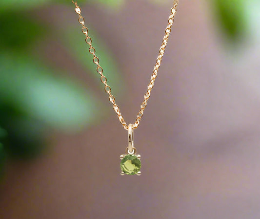 9K Gold August Birthstone Pendant with 5mm Peridot